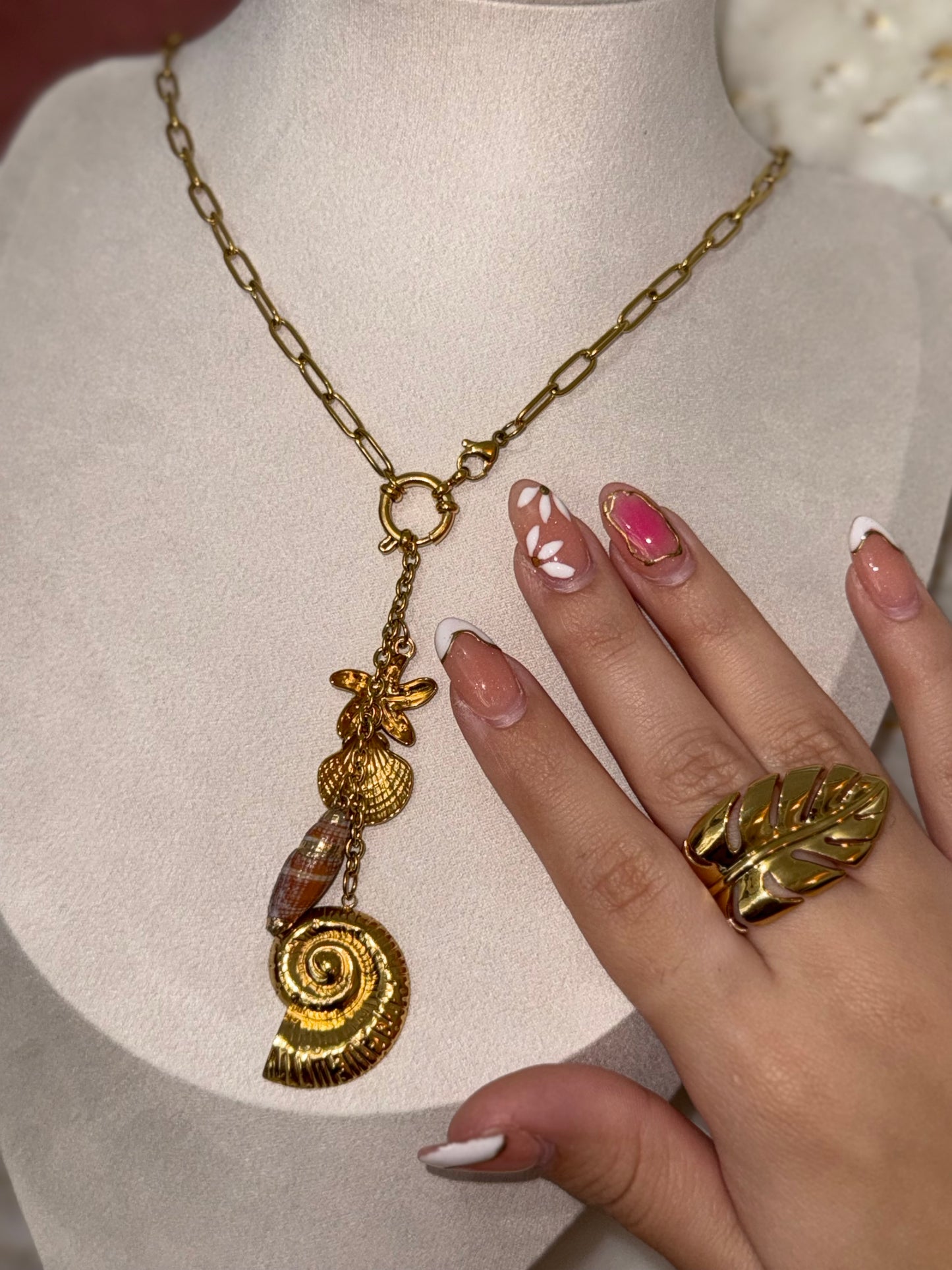Delia Ring
