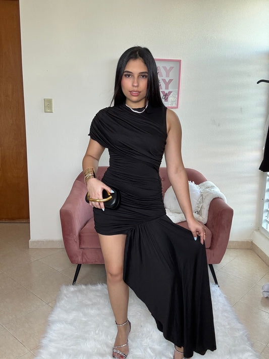 Estela Black Dress