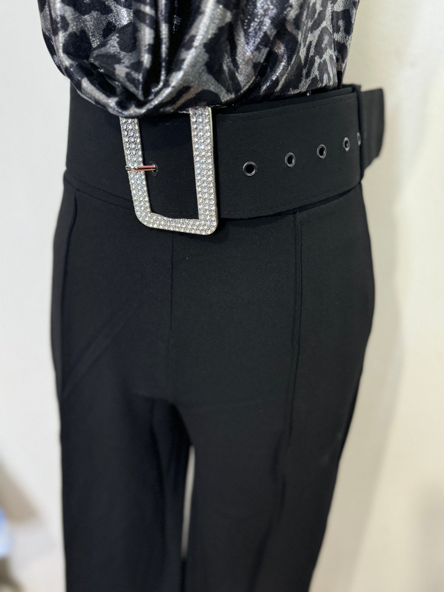 Elegant Bottom with Belt (Black)